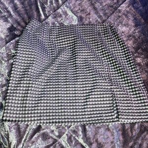 Black and white, Plaid skirt